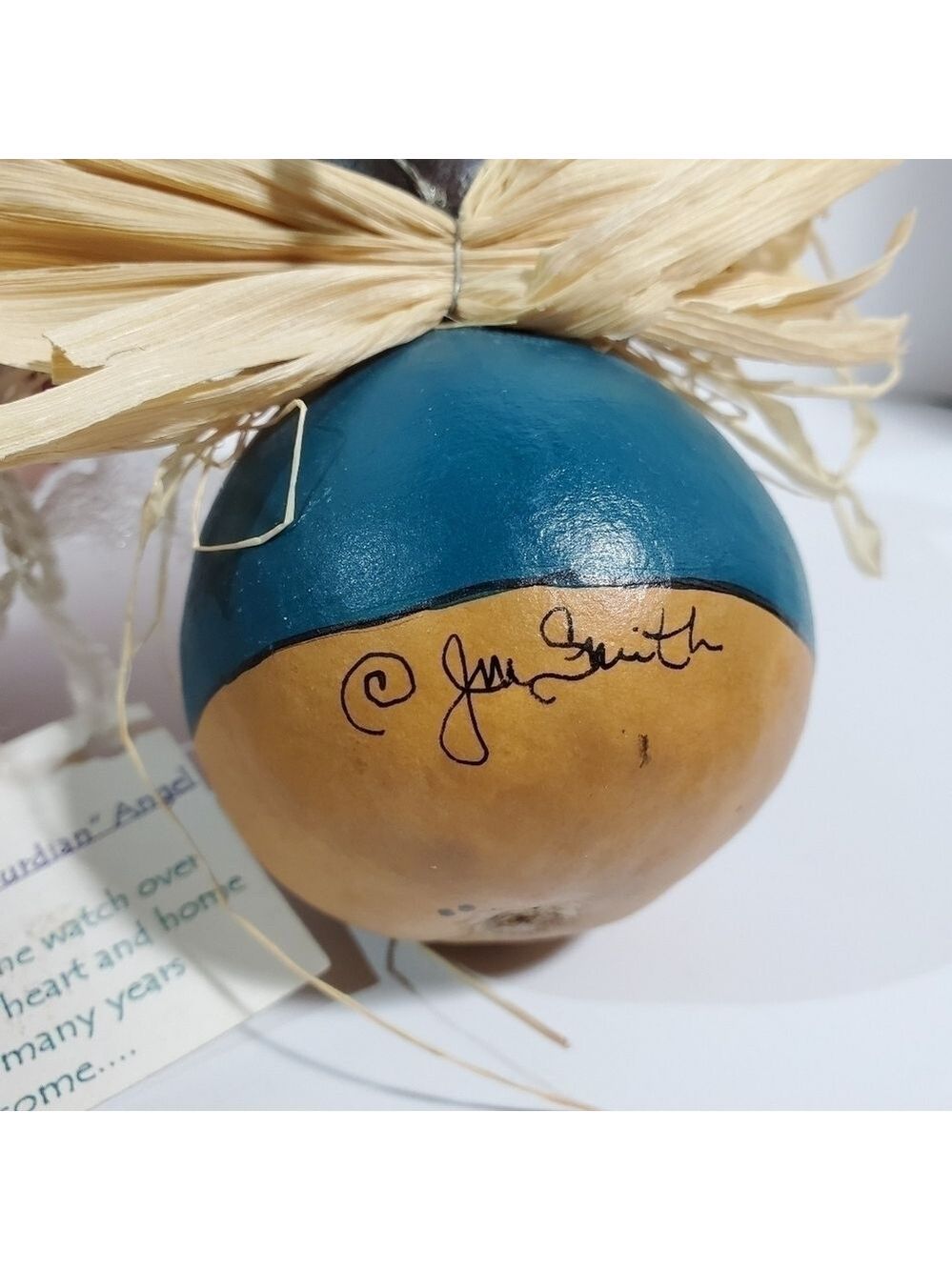 The "Gourdian" Angel Gourd Guardian handpainted signed Jm Smith - Picture 6 of 7